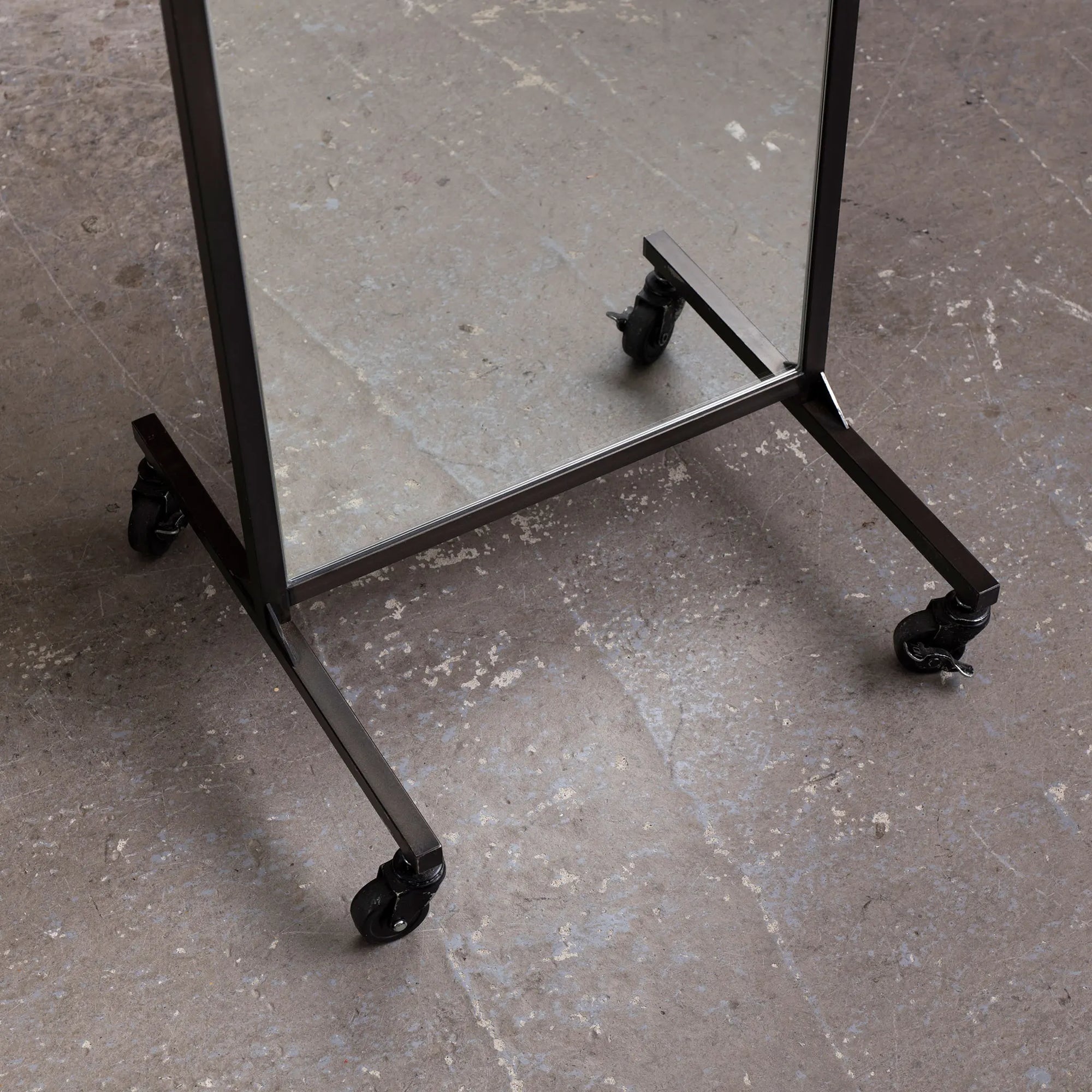 Floor mirror with casters, black leather look